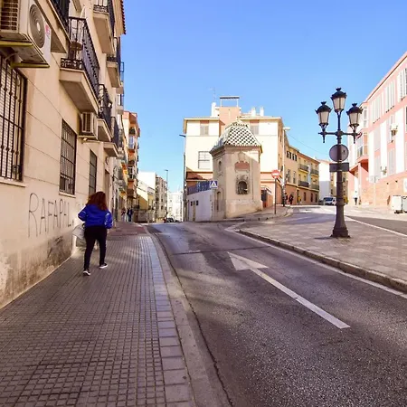 Letmalaga Dos Aceras Plaza Malaga